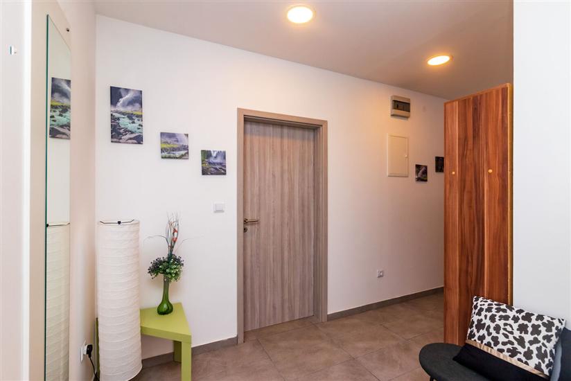 Hiša K1, na 6 osebe