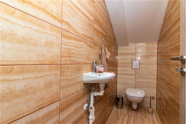 Hiša K1, na 6 osebe