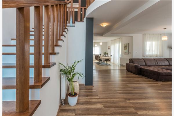 House K1, for 9 persons