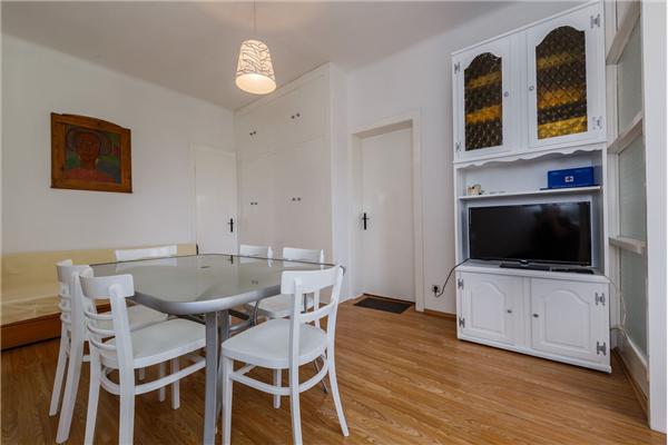 Apartment A1, for 8 persons