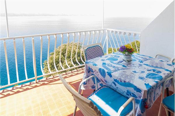 Apartment A1, for 5 persons