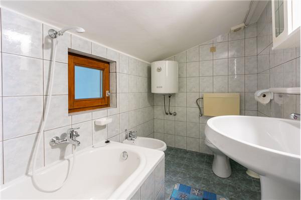 Apartment A1, for 5 persons