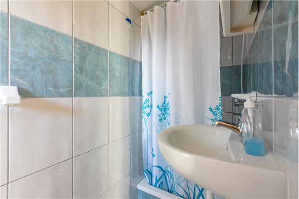 Apartment A1, for 5 persons