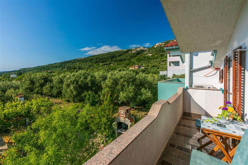 Apartment A1, for 5 persons