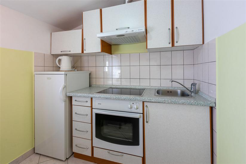 Apartment A1, for 5 persons