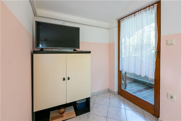 Apartment A1, for 5 persons