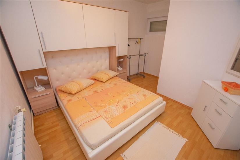 Apartment A2, for 3 persons