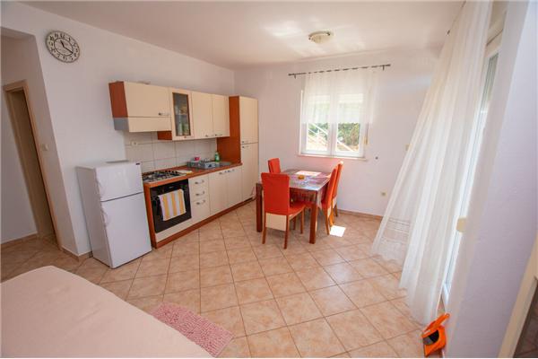 Apartment A2, for 3 persons