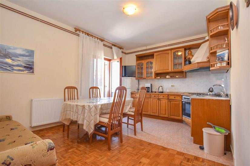 Apartment A3, for 6 persons