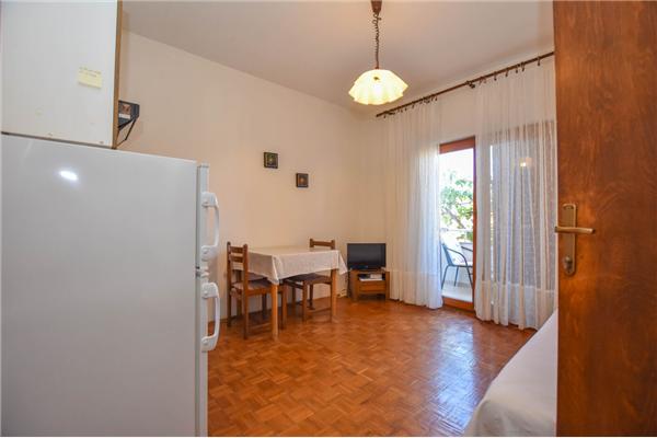 Apartment A4, for 3 persons