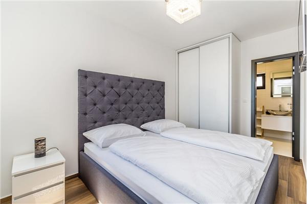 Apartment A2, for 8 persons