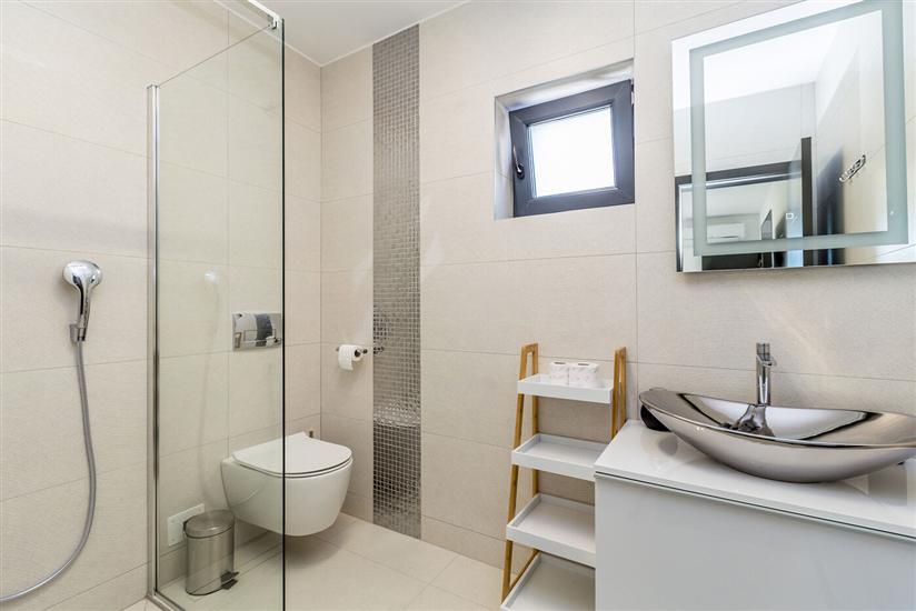 Apartment A2, for 8 persons