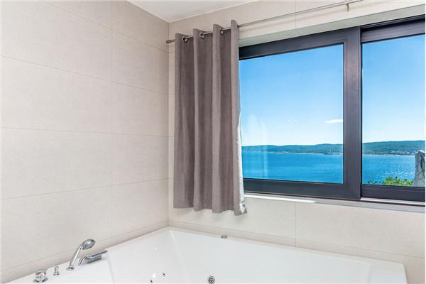 Apartment A2, for 8 persons