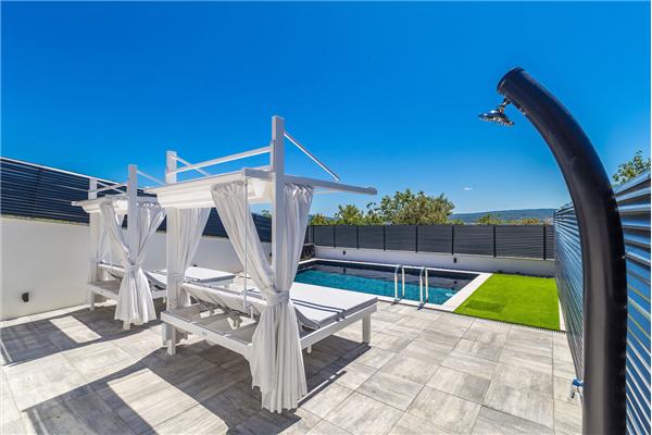 Apartment A2, for 8 persons