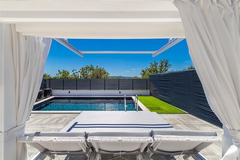 Apartment A2, for 8 persons