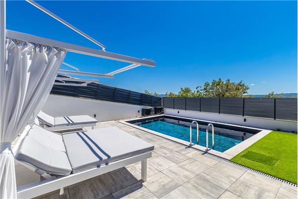 Apartment A2, for 8 persons