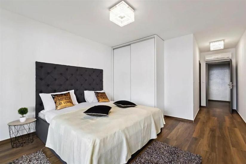 Apartment A3, for 8 persons