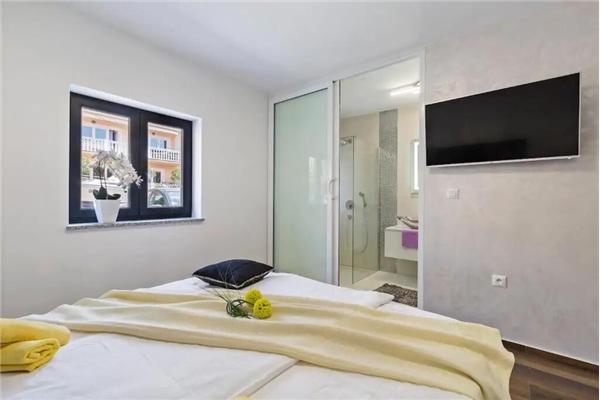 Apartment A2, for 8 persons