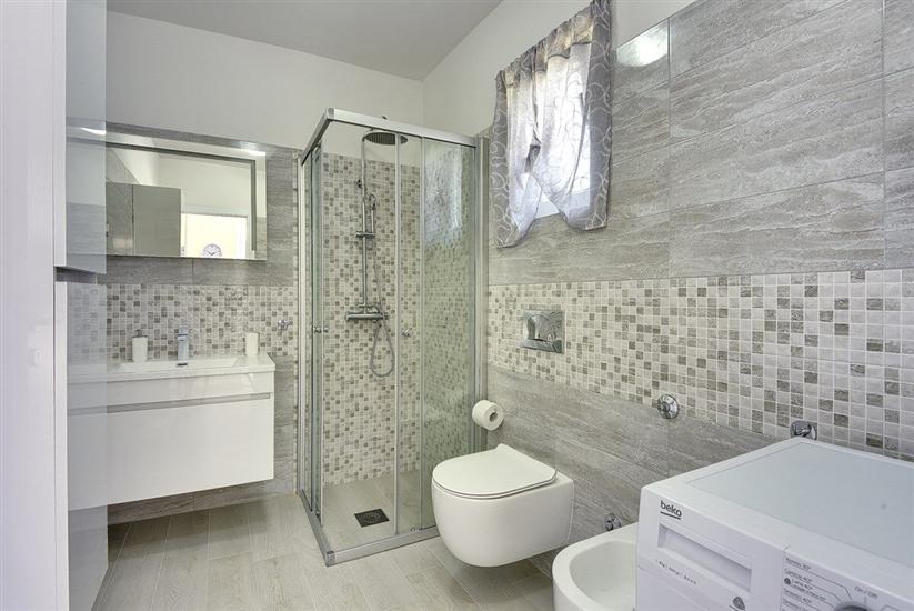 Hiša K1, na 6 osebe