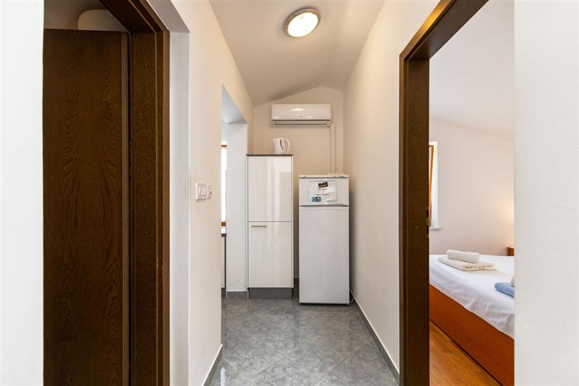 Apartment A7, for 5 persons