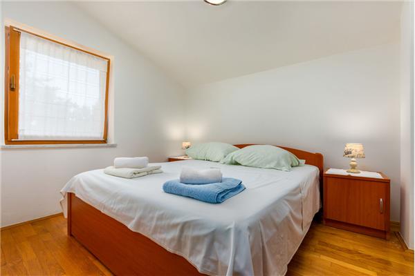 Apartment A7, for 5 persons