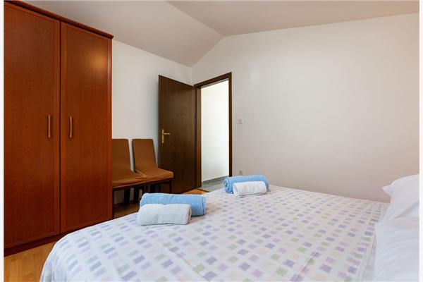 Apartment A7, for 5 persons