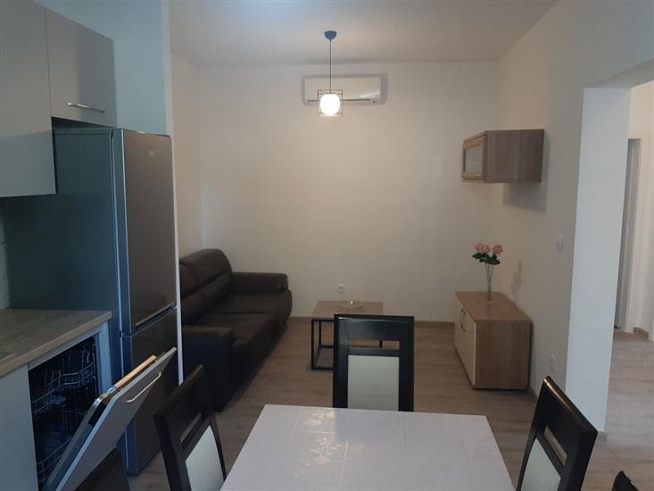 Apartment A4, for 6 persons