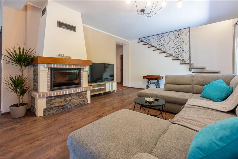 House K1, for 8 persons