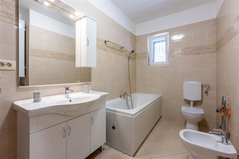 House K1, for 8 persons