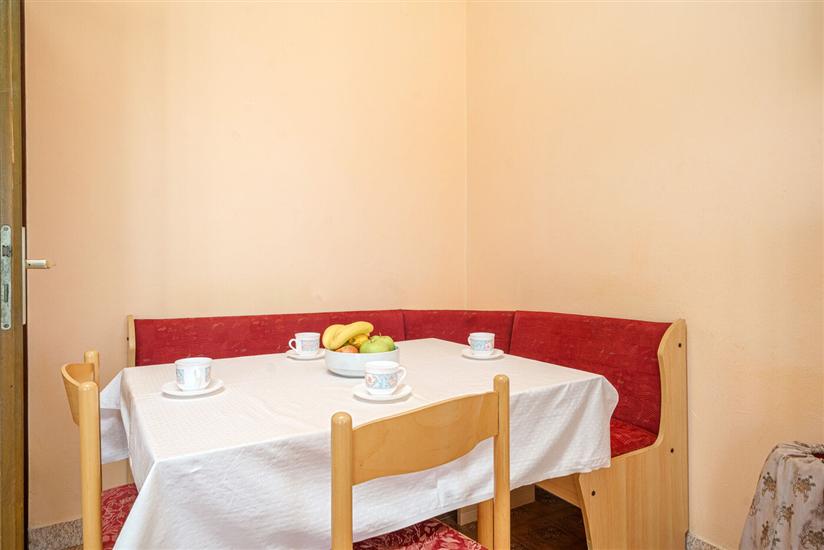 Apartment A3, for 6 persons