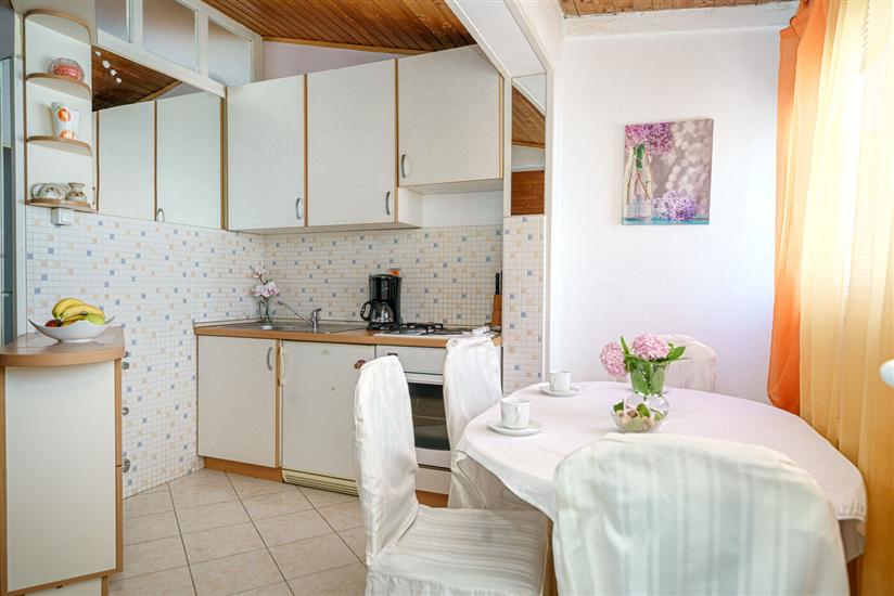Apartment A5, for 4 persons