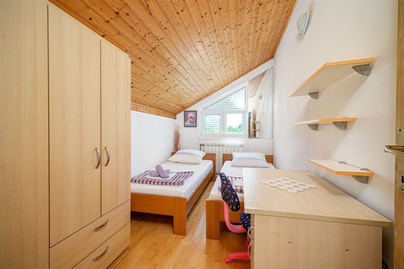 Apartment A5, for 4 persons