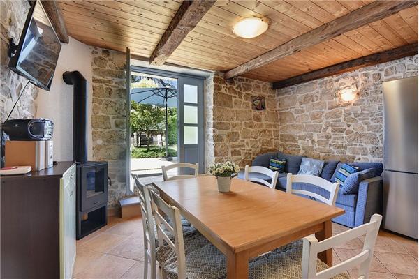 House K1, for 12 persons