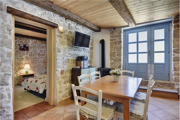 House K1, for 12 persons