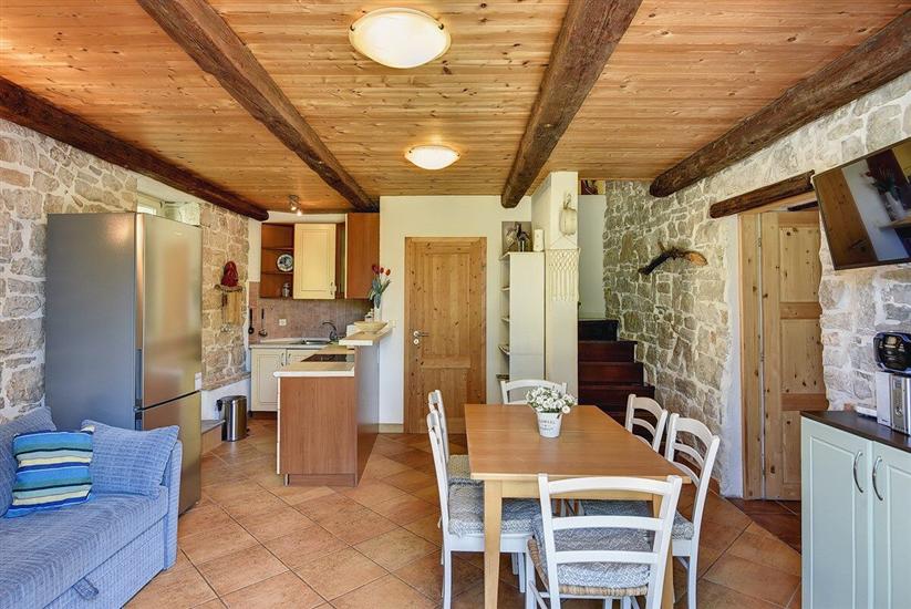 House K1, for 12 persons