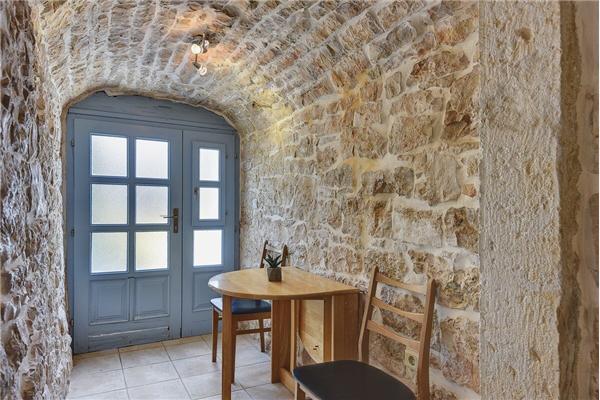 House K1, for 12 persons