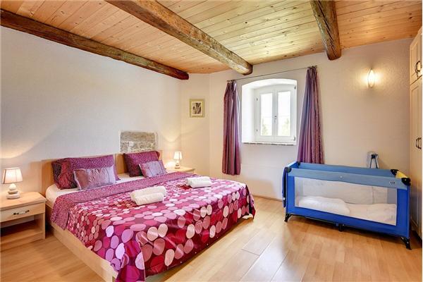 House K1, for 12 persons