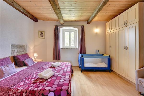 House K1, for 12 persons