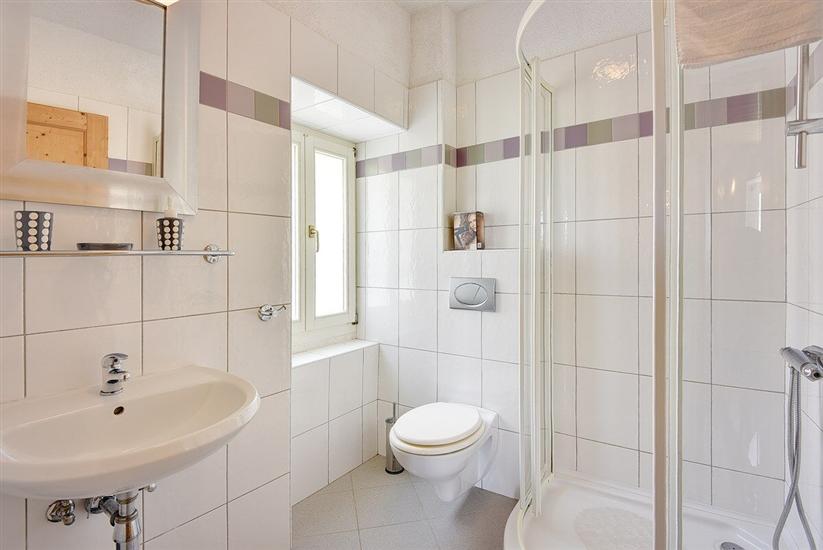 House K1, for 12 persons