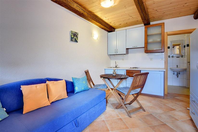 House K1, for 12 persons