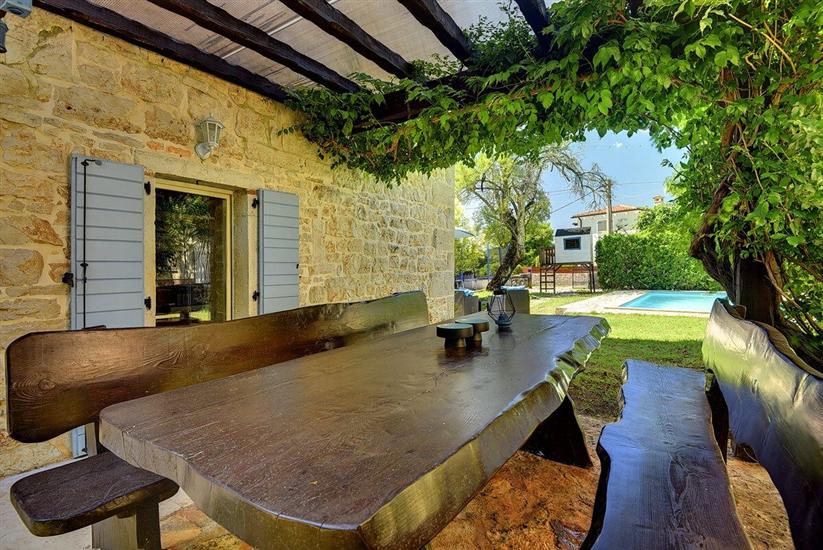 House K1, for 12 persons