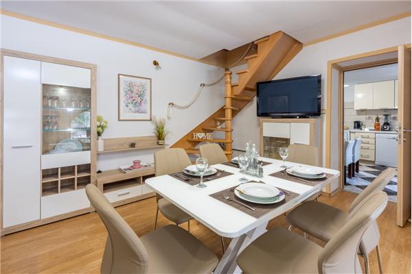 House K1, for 8 persons