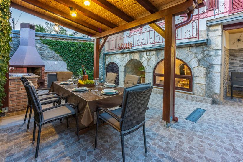 House K1, for 8 persons