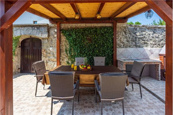 House K1, for 8 persons