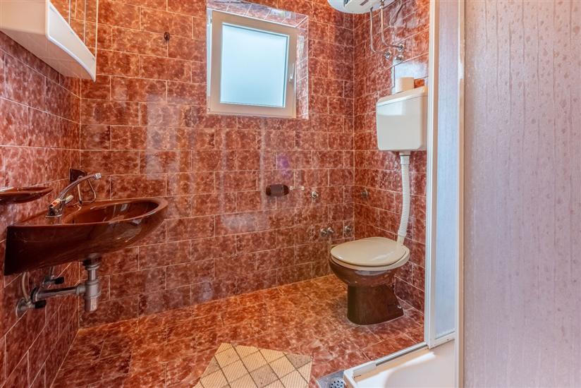 Apartment A1, for 5 persons