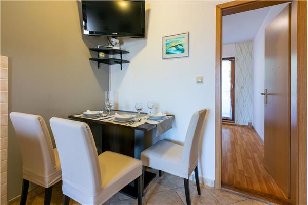 Apartment A2, for 3 persons
