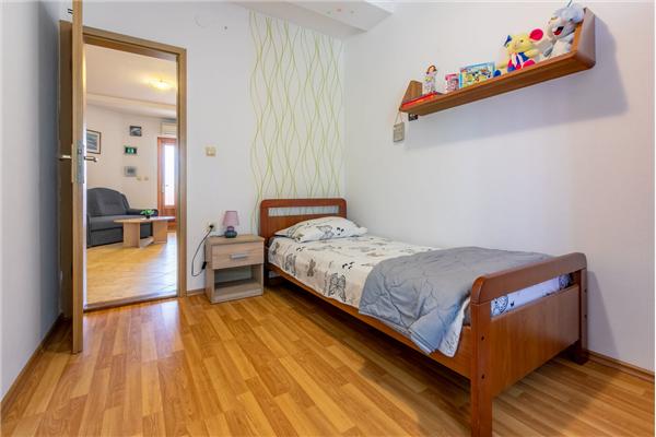 Apartment A2, for 3 persons