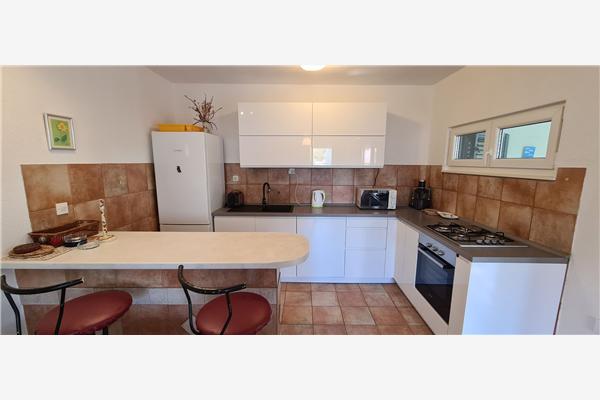 Apartment A1, for 6 persons