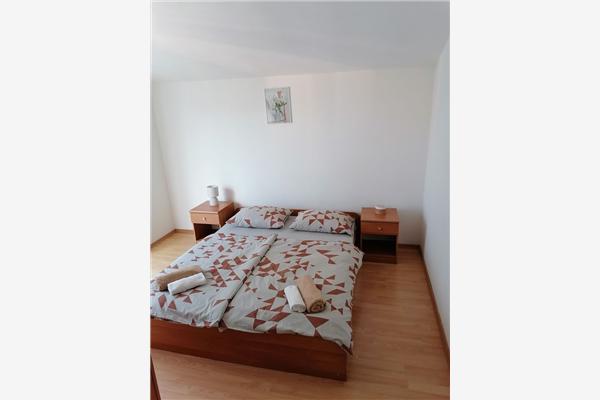 Apartment A2, for 5 persons