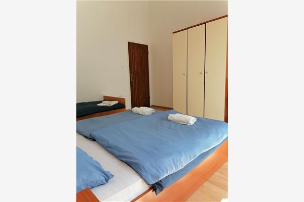 Apartment A2, for 5 persons